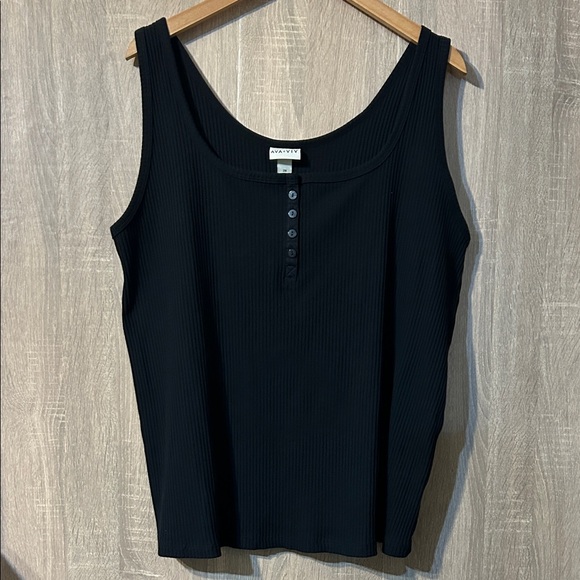 Ava & Viv Tops - Ava & Viv Black Buttoned Tank Top Size 2X